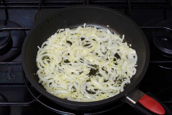Капустный пирог с рыбой
